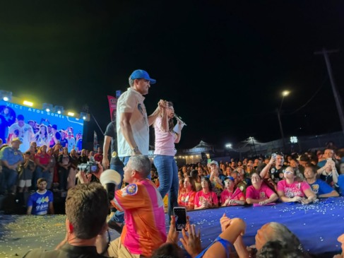 Último comício: Wanderlei pede empenho a todos para vitória de Dorinha: “ela vai fazer muito e vai fazer mais do que eu”