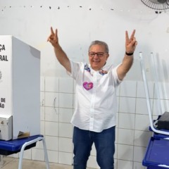 Jair Farias vota em S&iacute;tio Novo confiante na vit&oacute;ria e com expectativa de vota&ccedil;&atilde;o recorde para federal