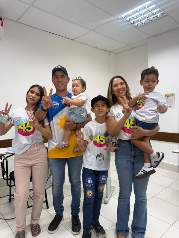 Vicentinho vota ao lado da família, diz estar confiante e faz balanço: “Não ataquei a biografia de ninguém, me propus a fazer um bom debate”