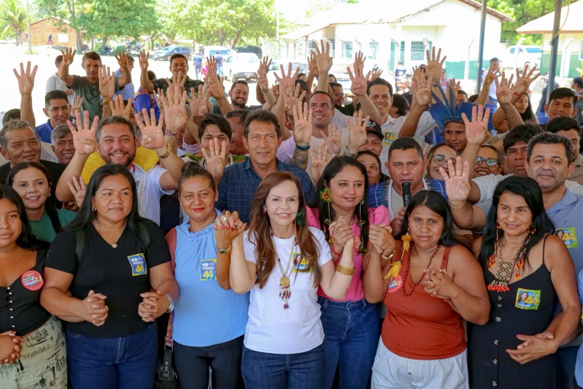 Na aldeia Funil, Dorinha apresenta propostas para educação e saúde e promete participação indígena nas decisões sobre investimentos Na aldeia Funil, Dorinha apresenta propostas para educação e saúde e promete participação indígena nas decisões sobre investimentos