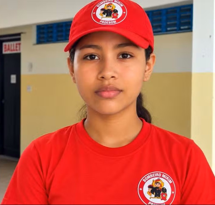 Solange Abreu Batista, de 12 anos — Foto: Divulgação/Corpo de Bombeiros Solange Abreu Batista, de 12 anos — Foto: Divulgação/Corpo de Bombeiros