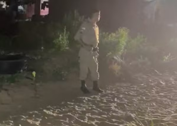 Homem de 29 anos é encontrado morto com ferimentos de faca em rua no norte do TO Homem de 29 anos é encontrado morto com ferimentos de faca em rua no norte do TO