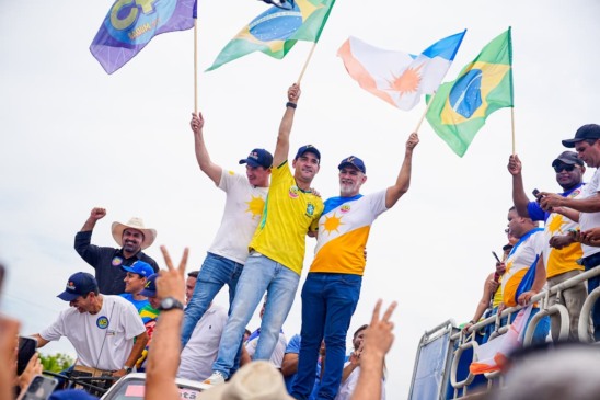 Vicentinho faz campanha pelas ruas de Porto com carreata: “Vamos continuar percorrendo o Tocantins até o último dia”